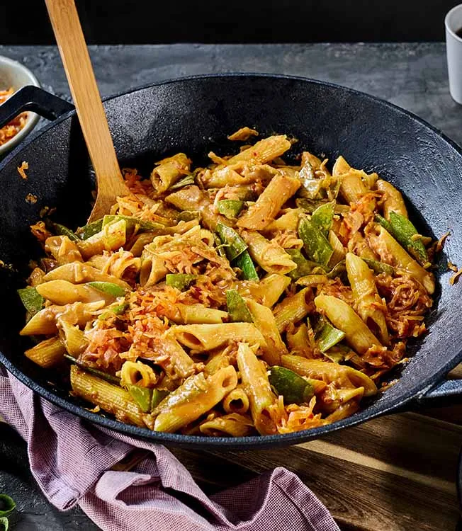 Krämig gochujang pasta med kimchi