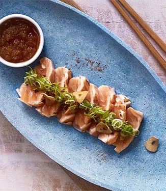 Små laxfilér med ponzu