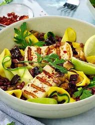Zucchini-, bön- och auberginesallad