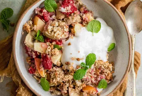 Fullkornsmüsli med frukt