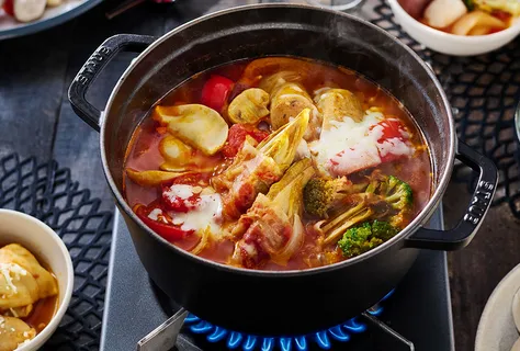Kryddig tomatkimchi hot pot
