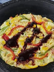 Okonomiyaki ”Japanska kryddiga pannkakor” – vegetariska