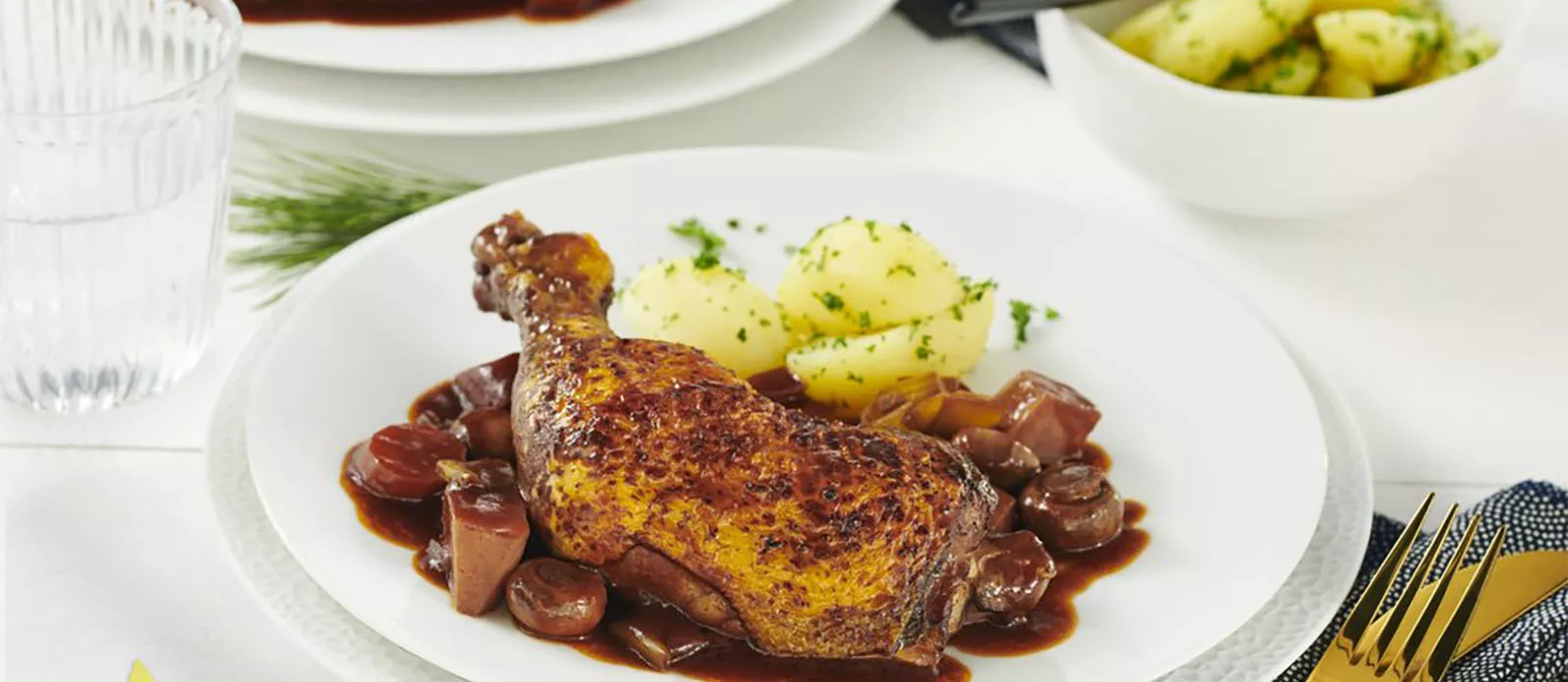 Coq au vin (kyckling i rödvinssås)