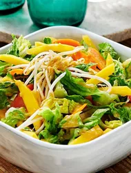 Sallad med mango och morot