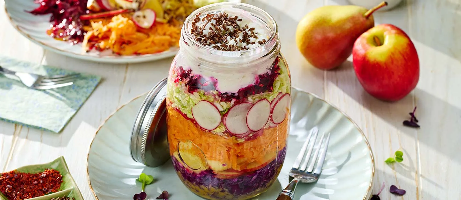 Regnbågssallad med misodressing
