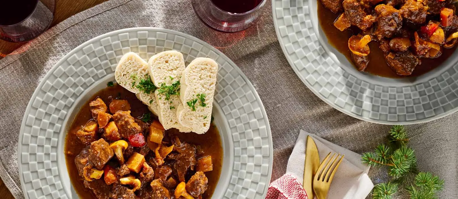 Bohemian venison goulash with mushrooms