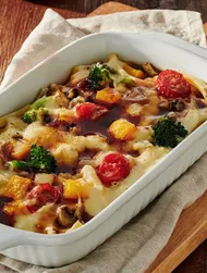 Gratinerade grönsaks-maccheroni med söt sojasås