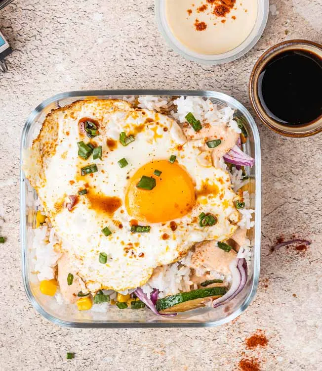 Rissallad med zucchini och ägg
