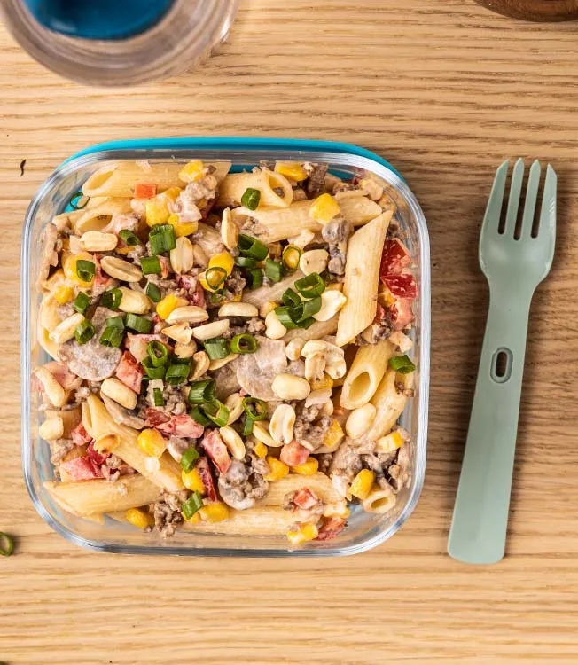 Pastasallad med nötkött och svamp
