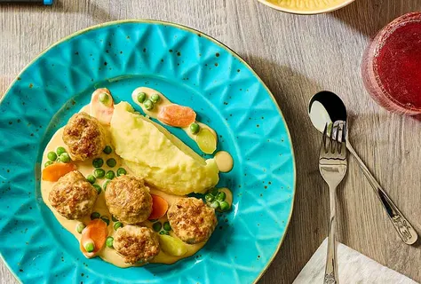 Köttbullegryta med mos