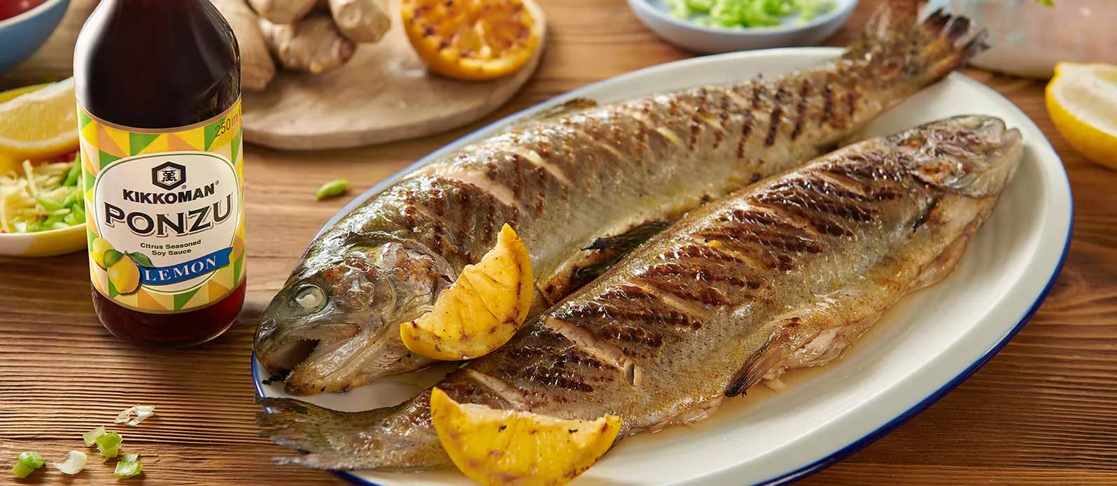Hel öring med Ponzu och smak av citron