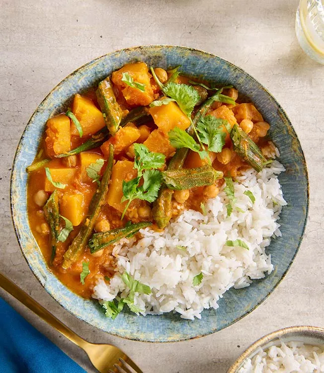 Pumpa- och okra-ragu med ris