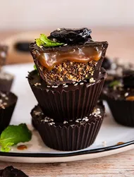 Veganska chocolate-cups  med misokaramell