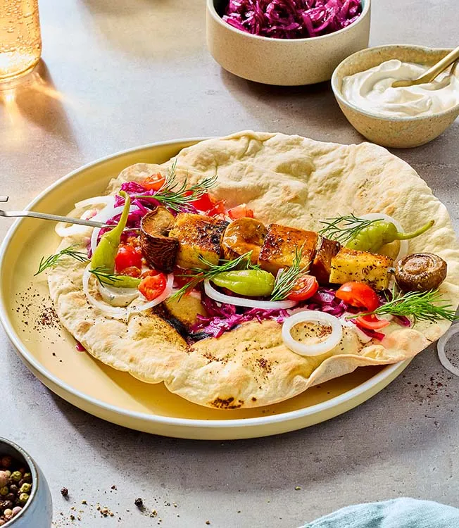 Halloumi-svampshawarma med ponzu i pitabröd