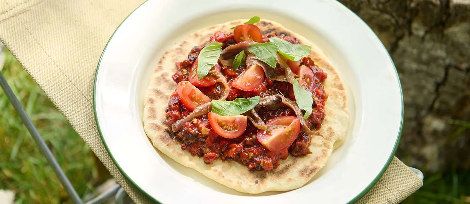 Tunnbröd med aromatisk pepparpasta