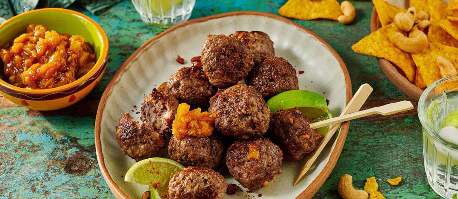 Tex-mexköttbullar med het aprikoschutney