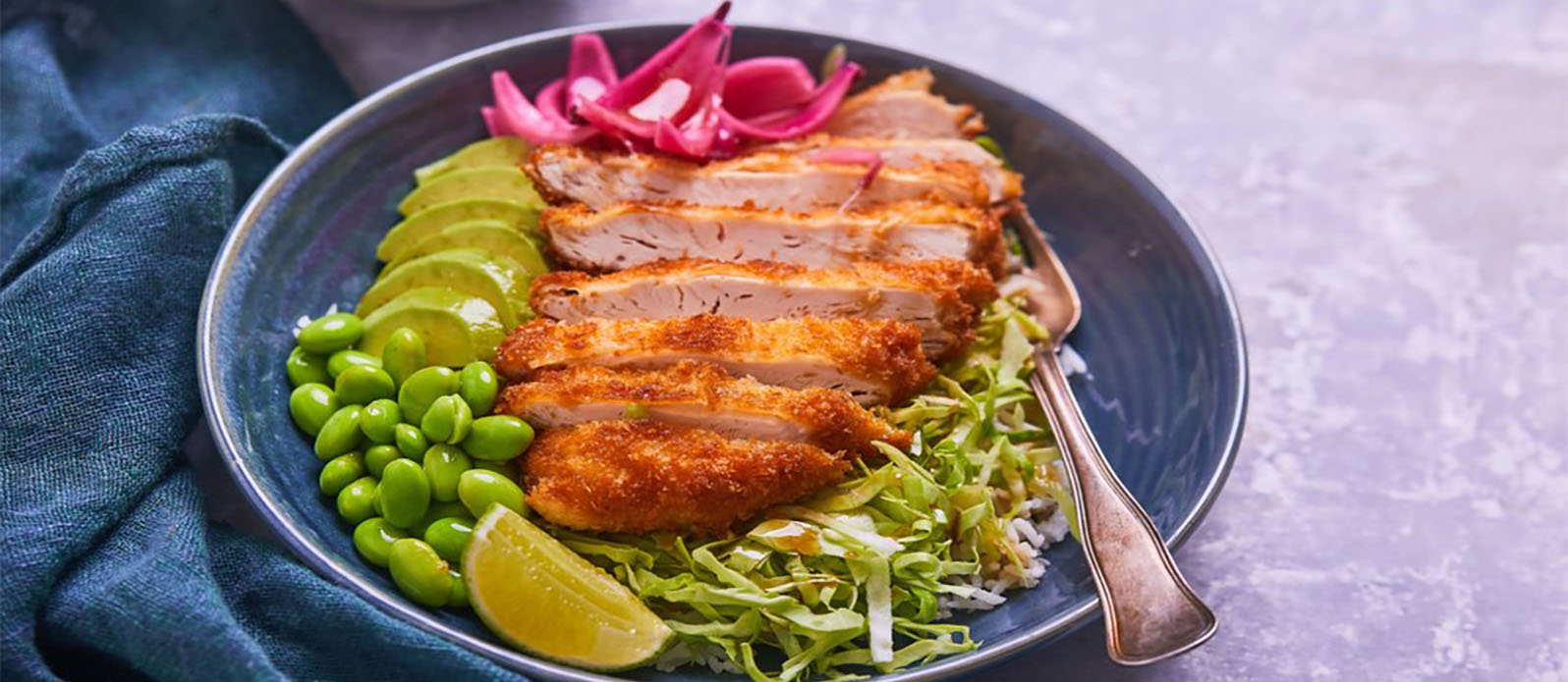 Poké bowl med knaprig kyckling