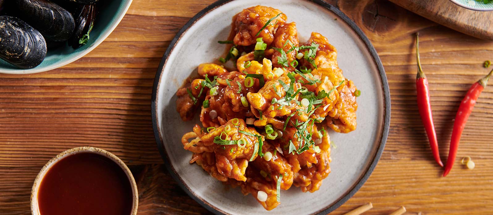 Krispiga musslor i buffalo style med ponzu och chiliglasyr