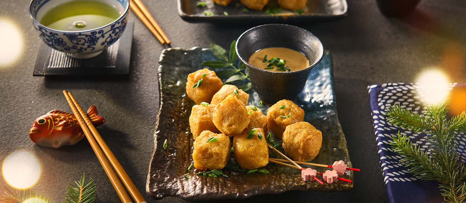 Fisktakoyaki med teriyaki-jordnötssås