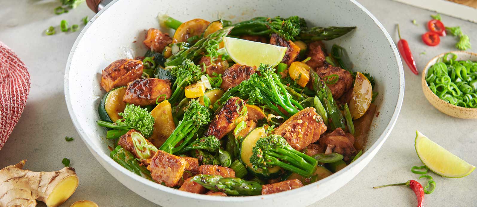 Kryddig lax & grönsaksröra med harissa