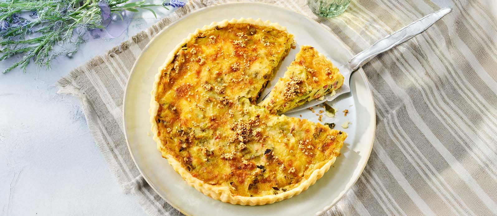 Quiche Lorraine med purjolök, bacon och sojasås