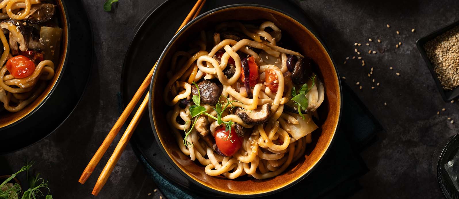 Teriyaki-udon-nudlar med shiitakesvampar