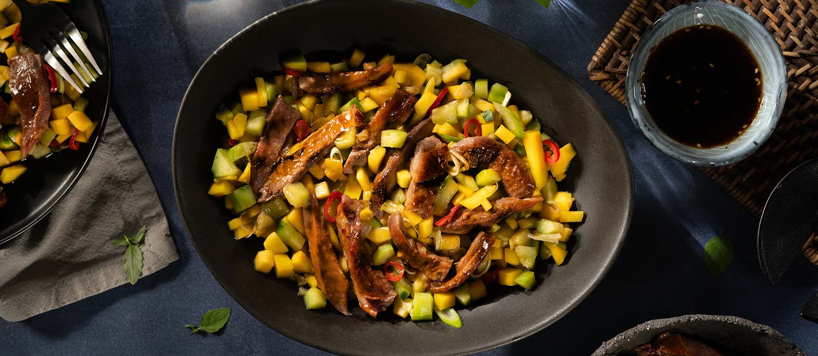 Teriyaki-ankasallad med thaibasilika